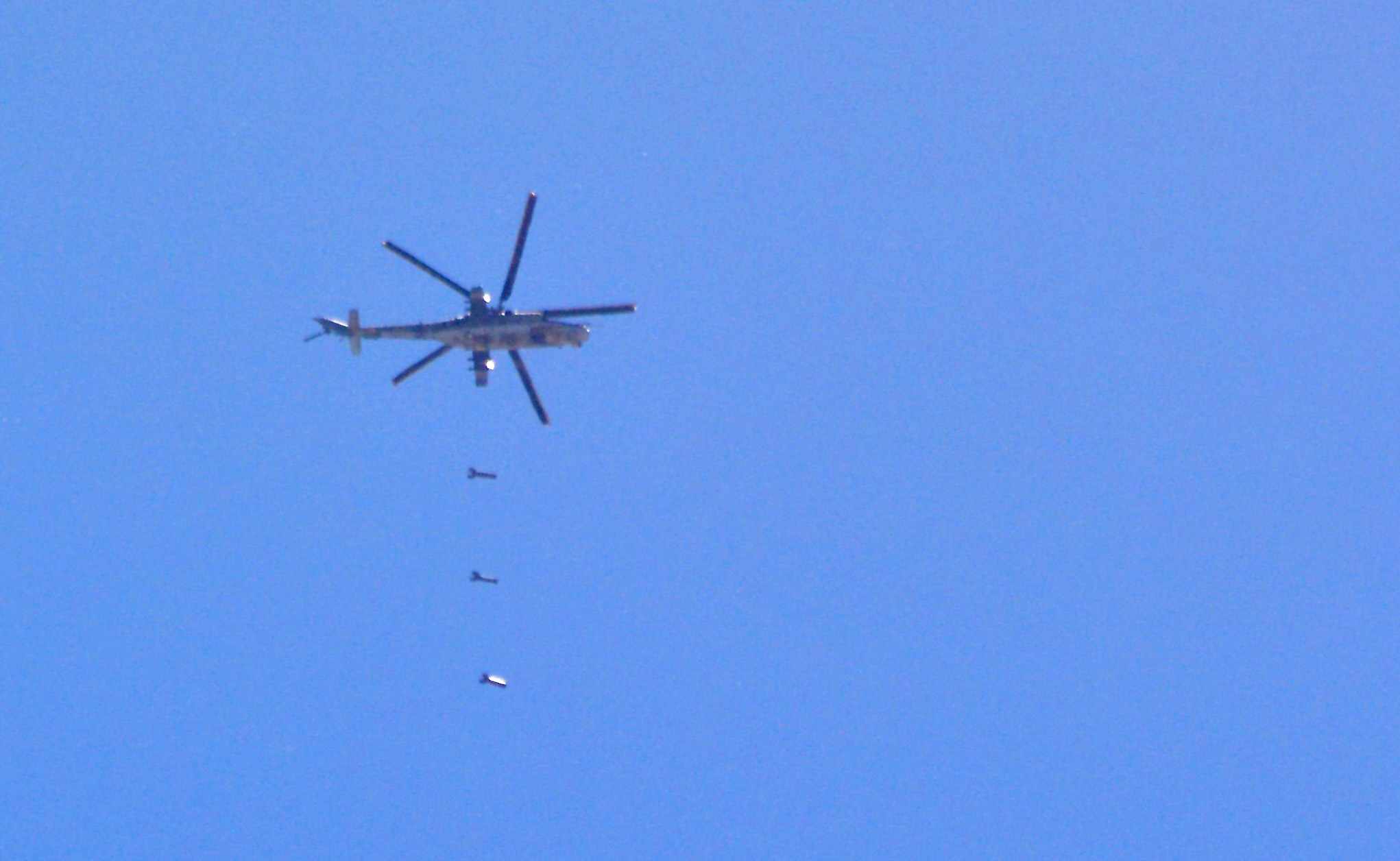  طائرات الجيش السورى 