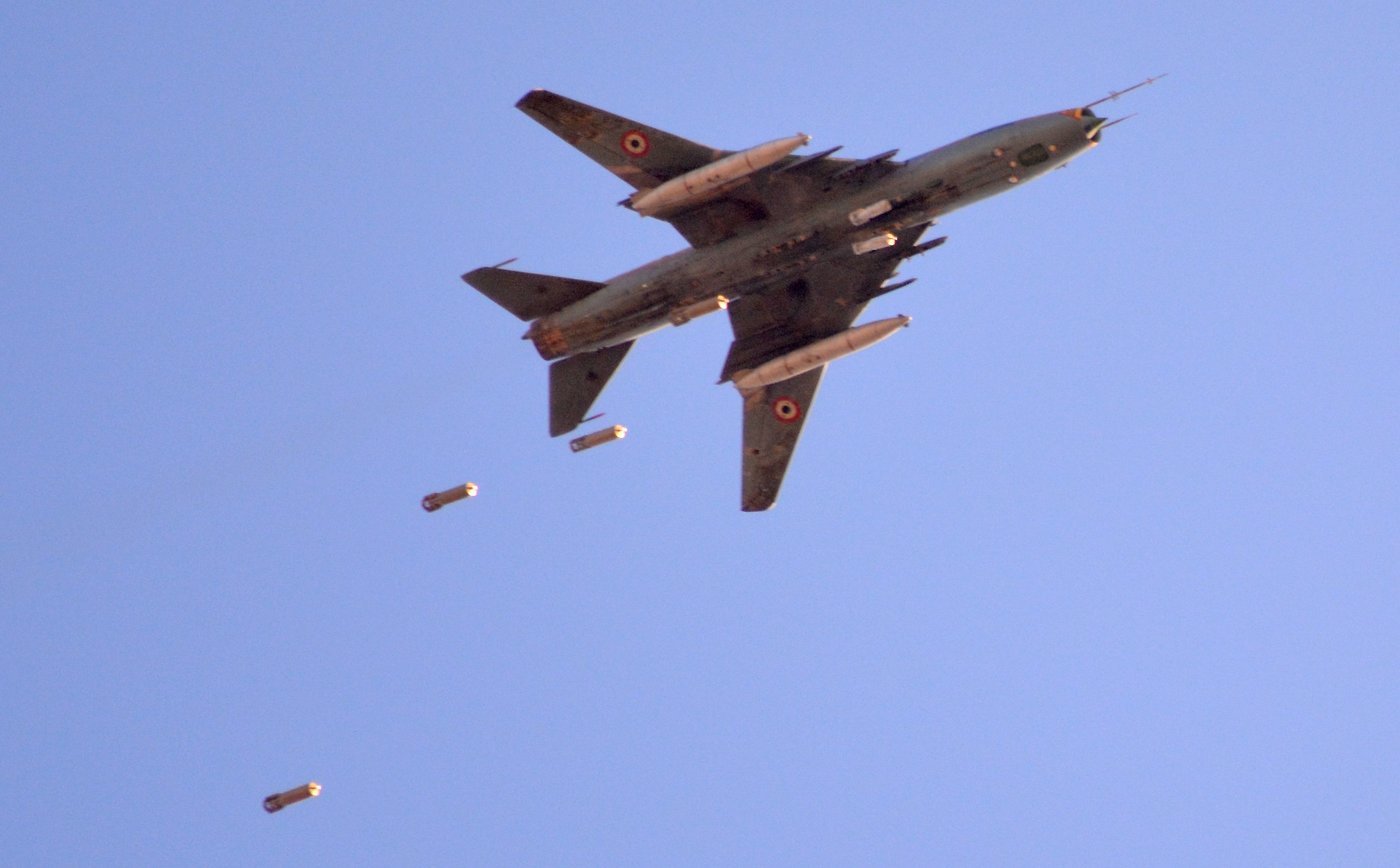  جانب من الطائرات الحربية السورية 