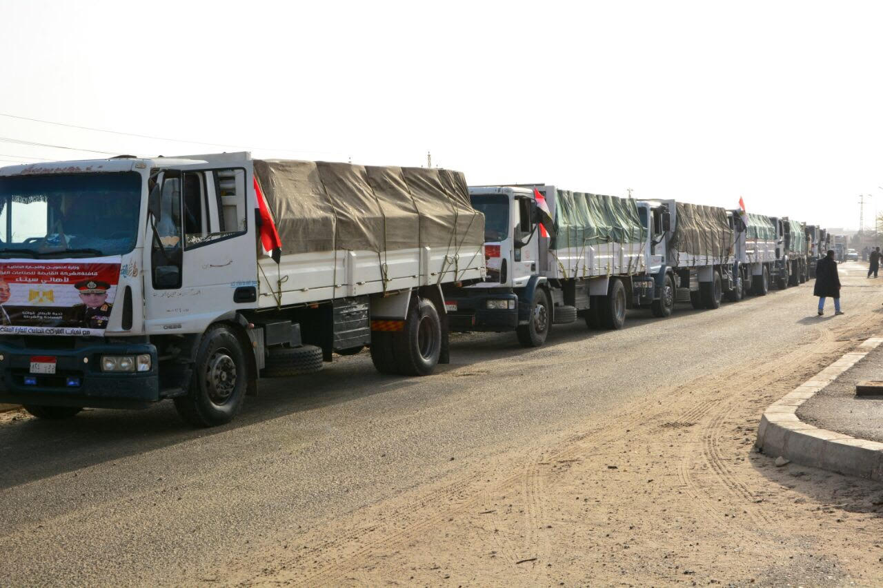 إرسال القوافل الغذائية لشمال سيناء (1)