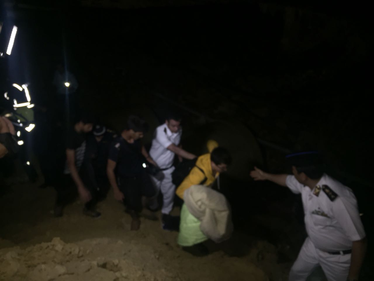 امن القاهرة ينقذ طلاب مدرسة بعد احتجازهم داخل محمية وادى دجلة (4)
