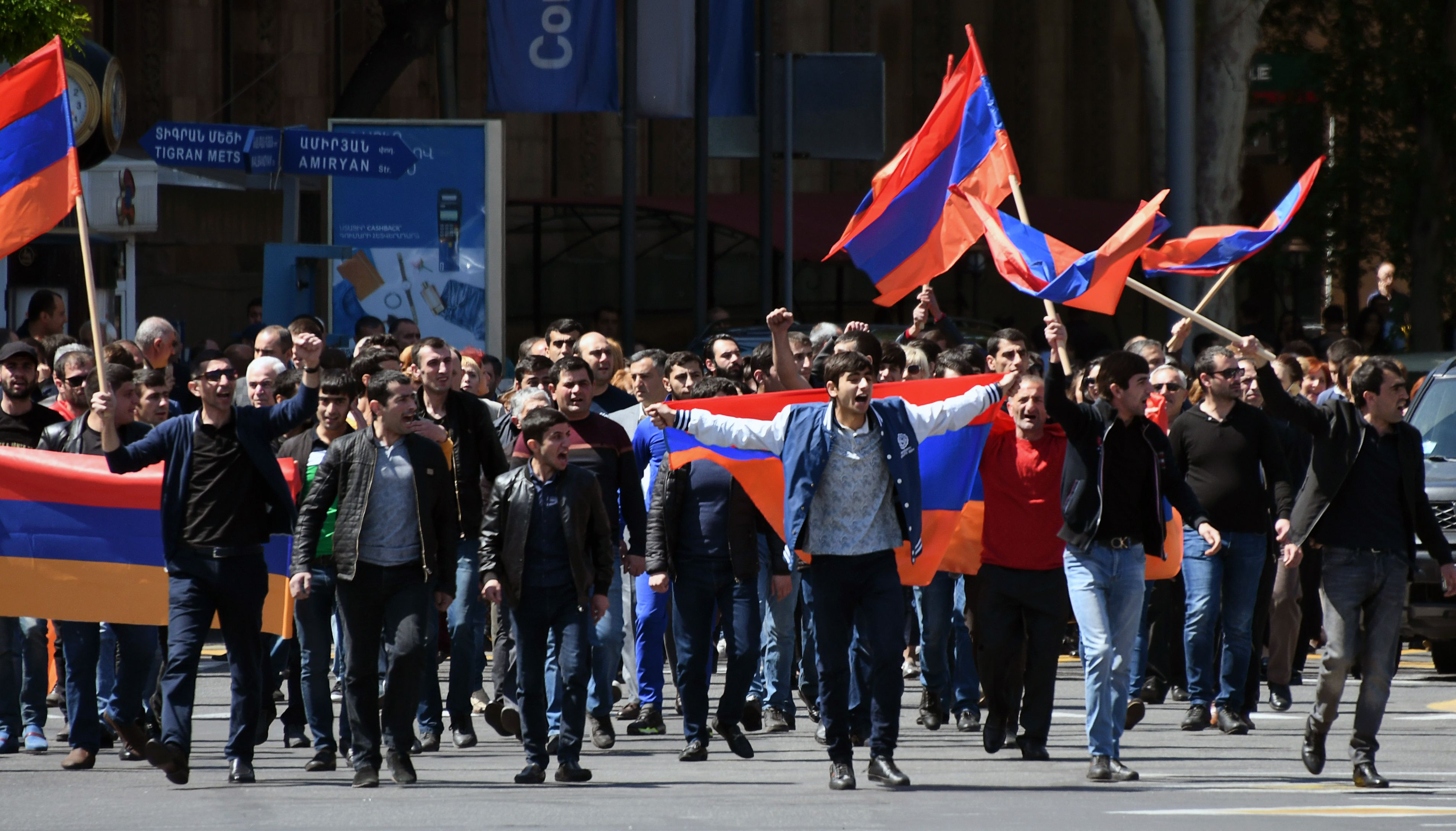 احتجاجات فى أرمينيا (2)