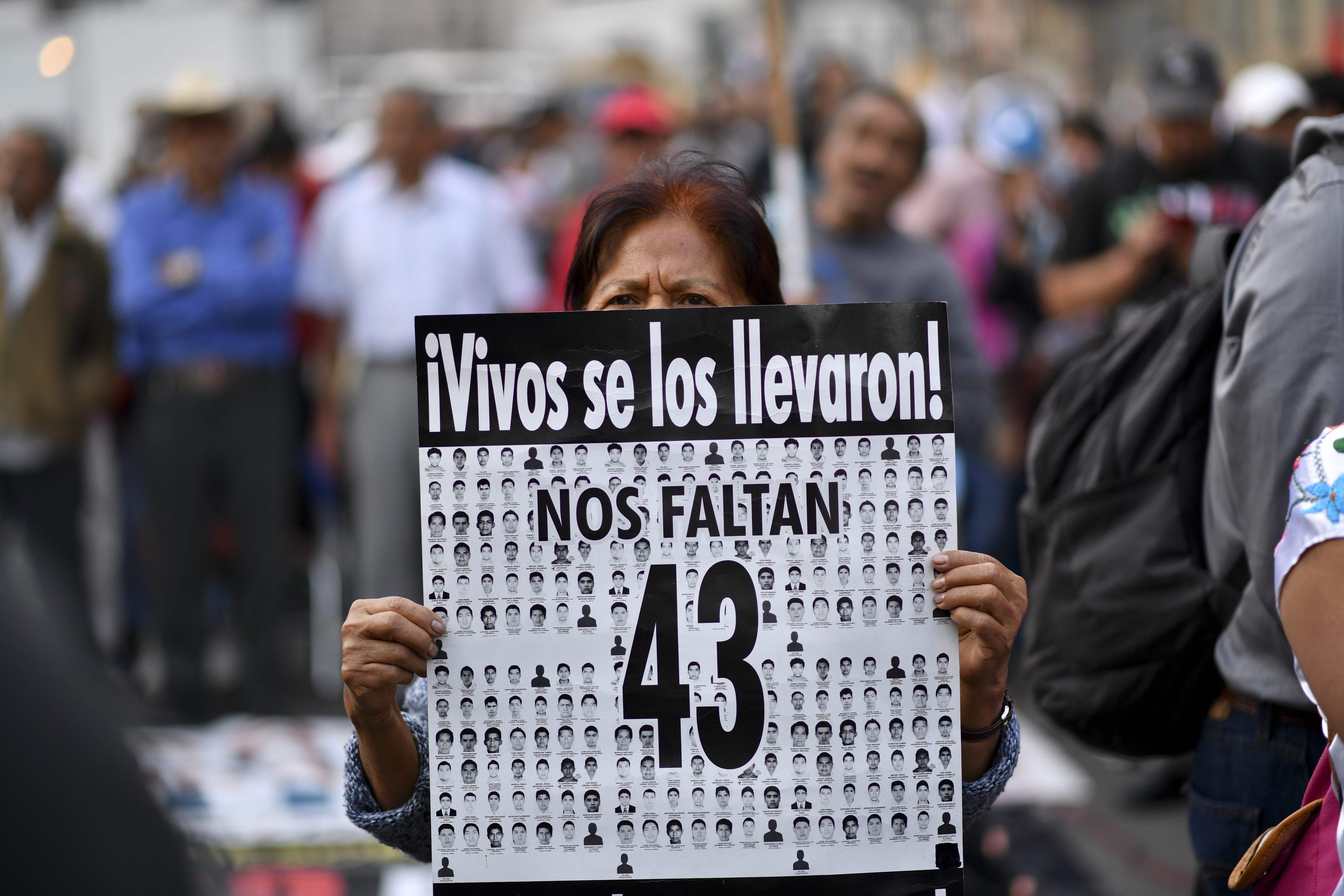مظاهرات فى المكسيك بعد مرور 43 شهرا على مقتل