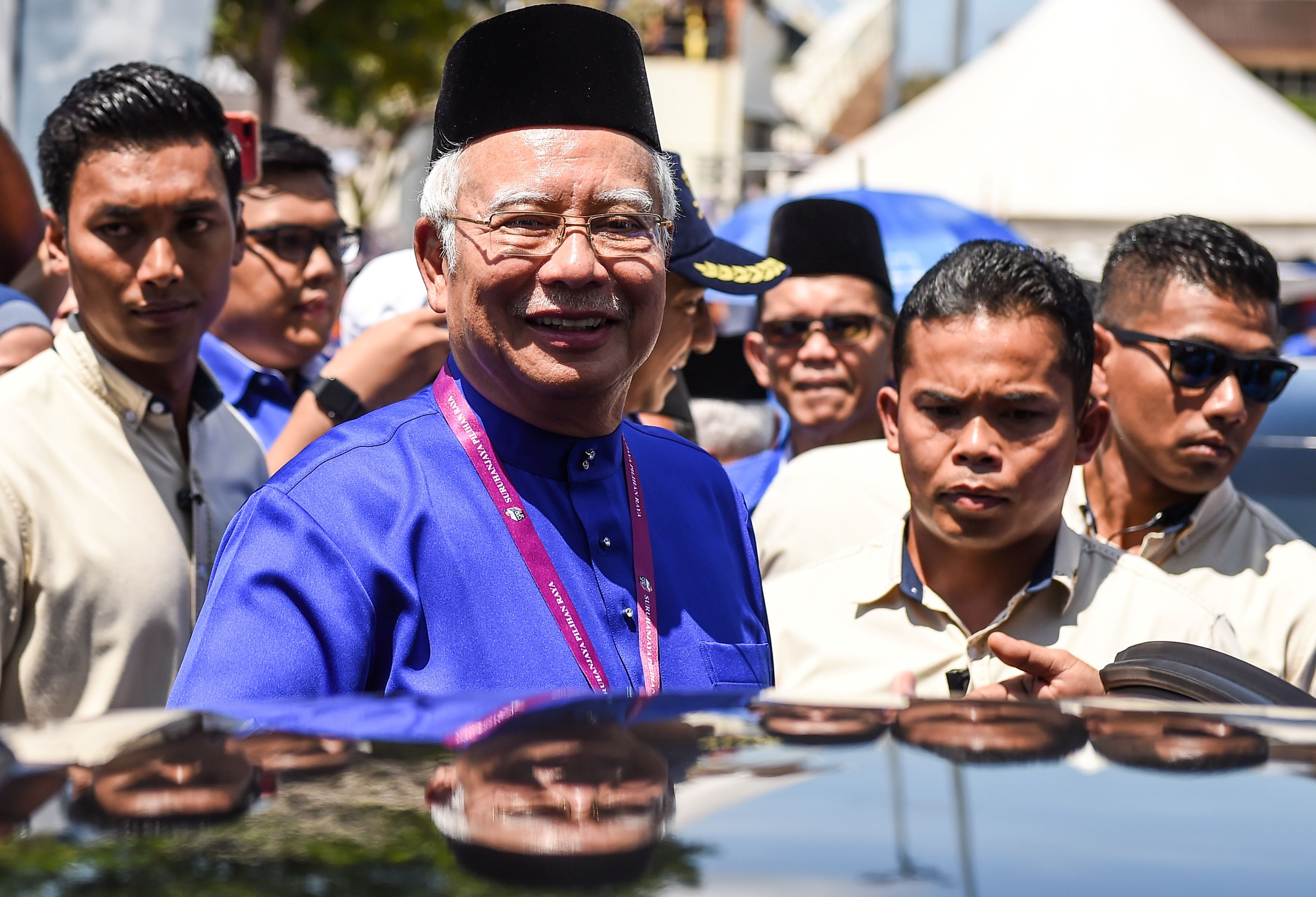 رئيس الوزراء الماليزى يغادر لجنة الانتخابات
