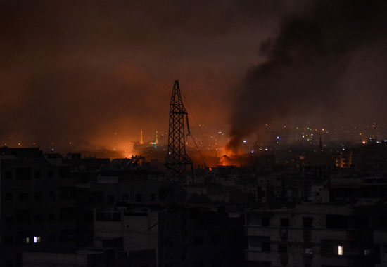 القوات السورية تدك مواقع "داعش" فى دمشق