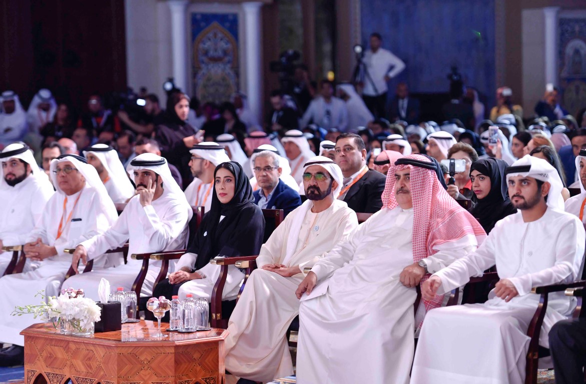 حاكم دبى يفتتح منتدى الإعلام العربى فى الإمارات