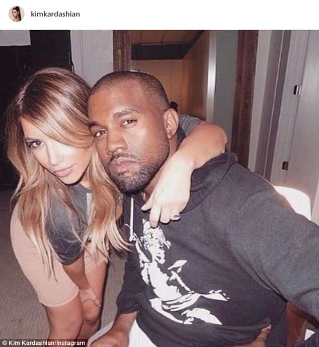 4ACDF40000000578-5576093-Throwback_Kim_Kardashian_37_posted_a_sweet_throwback_picture_of_-a-7_1522814751294 4ACDF40000000578-5576093-Throwback_Kim_Kardashian_37_posted_a_sweet_throwback_picture_of_-a-7_1522814751294