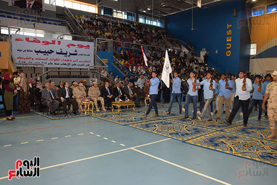 حفل-تكريم-اسر-شهداء-الجيش-والشرطة-فى-بنى-سويف-(3)