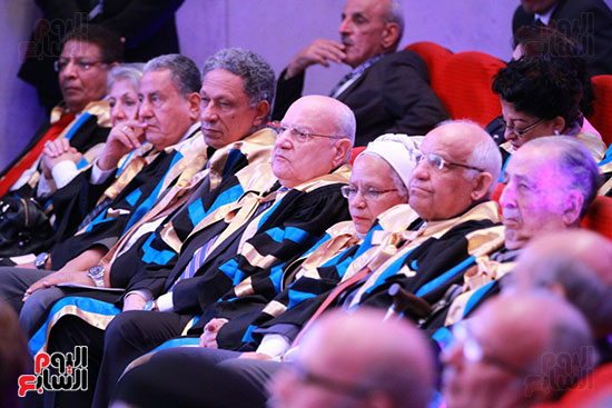 حفل ختام المؤتمر العلمى الدولى السابع لجامعة عين شمس (2)