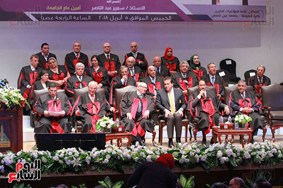 حفل ختام المؤتمر العلمى الدولى السابع لجامعة عين شمس (11)