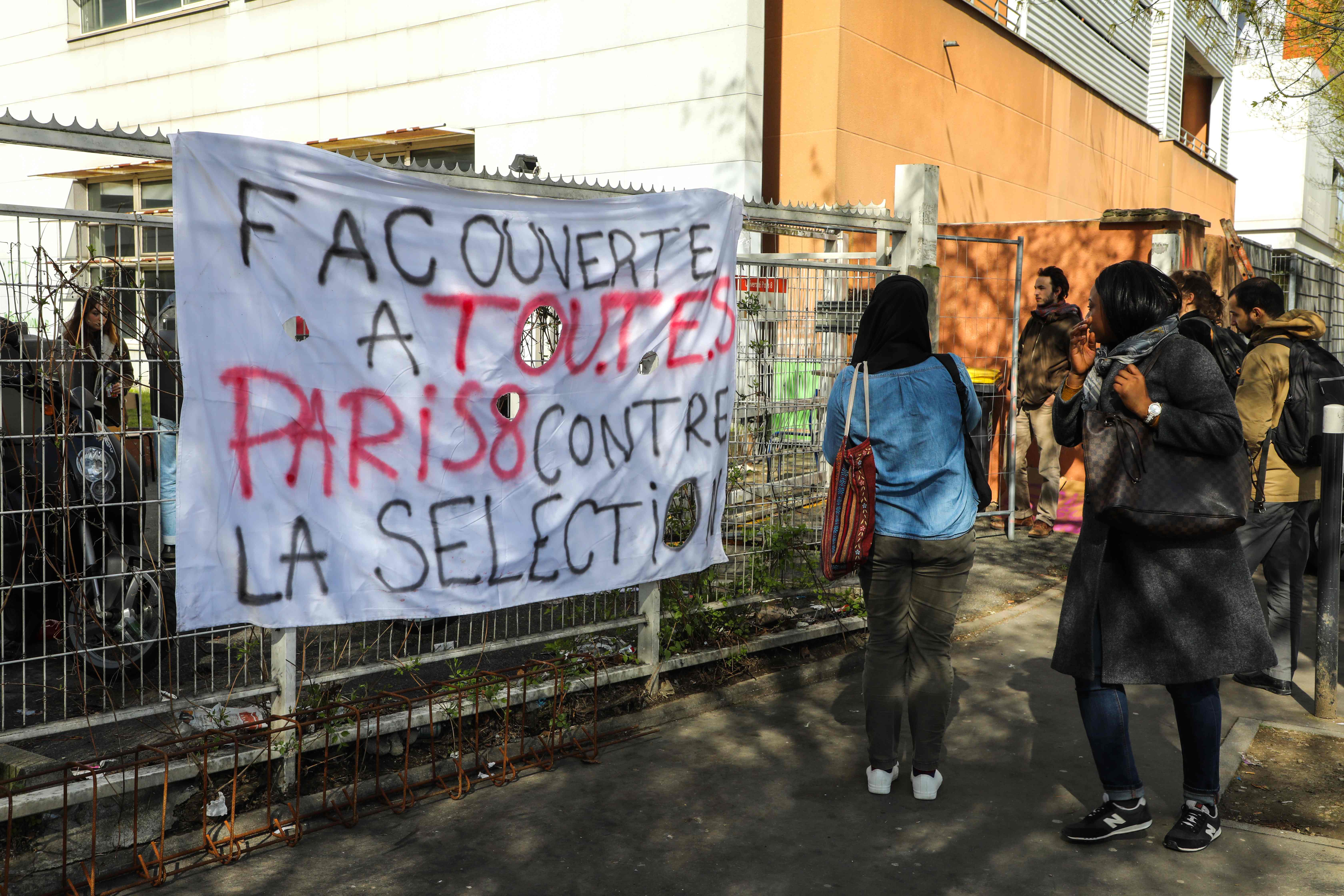 إضراب الشباب الفرنسى 