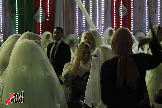 صور حفل زفاف جماعى لـ120 عريس وعروسة داخل دريم بارك فى يوم اليتيم (17)