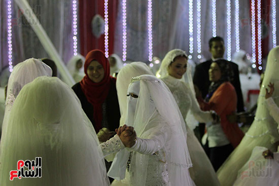 صور حفل زفاف جماعى لـ120 عريس وعروسة داخل دريم بارك فى يوم اليتيم (19)