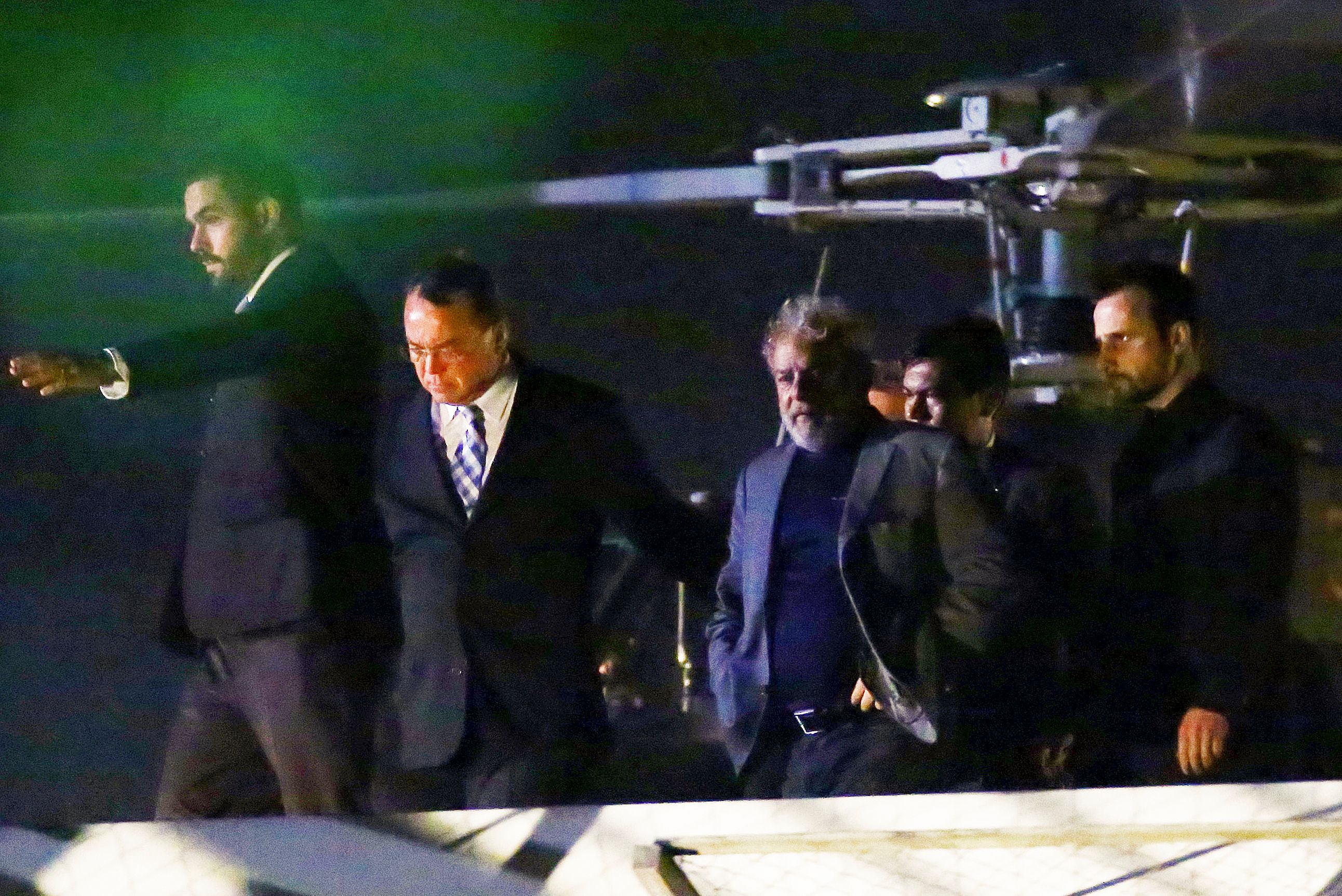 وصول الرئيس البرازيلى الأسبق إلى مقر الشرطة