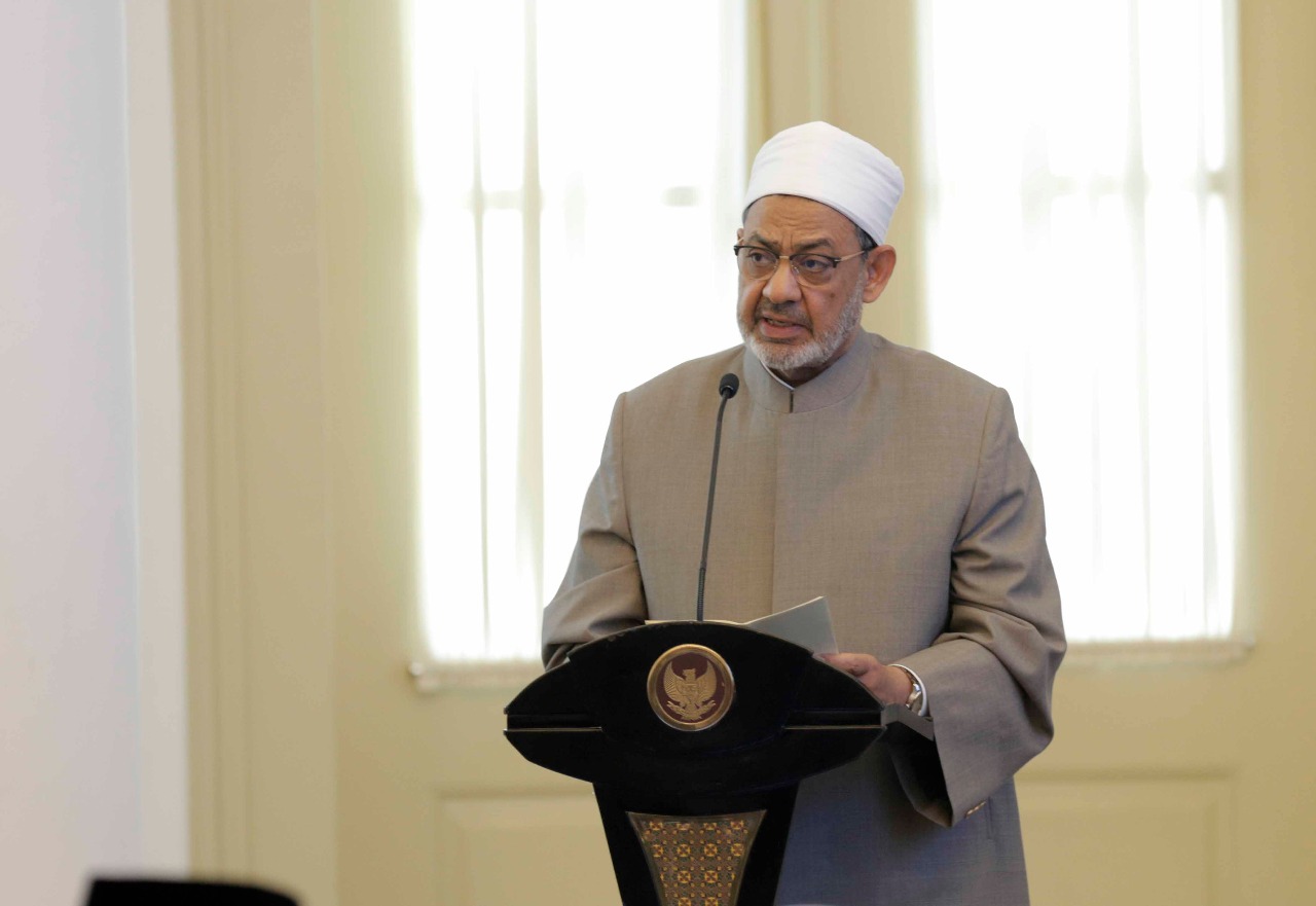 الامام الأكبر أحمد الطيب شيخ الأزهر الامام الأكبر أحمد الطيب شيخ الأزهر