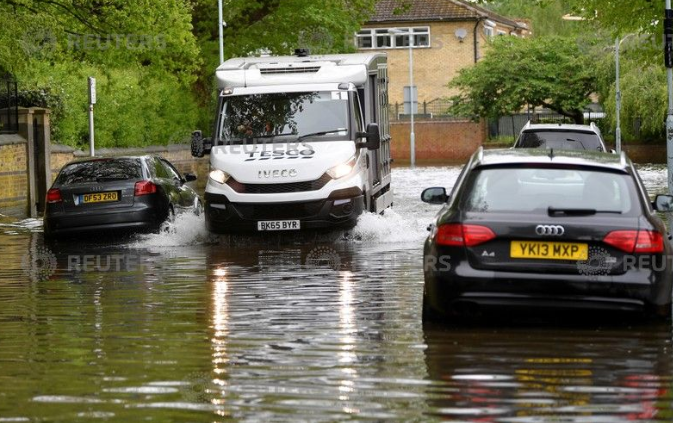 فيضانات فى بريطانيا