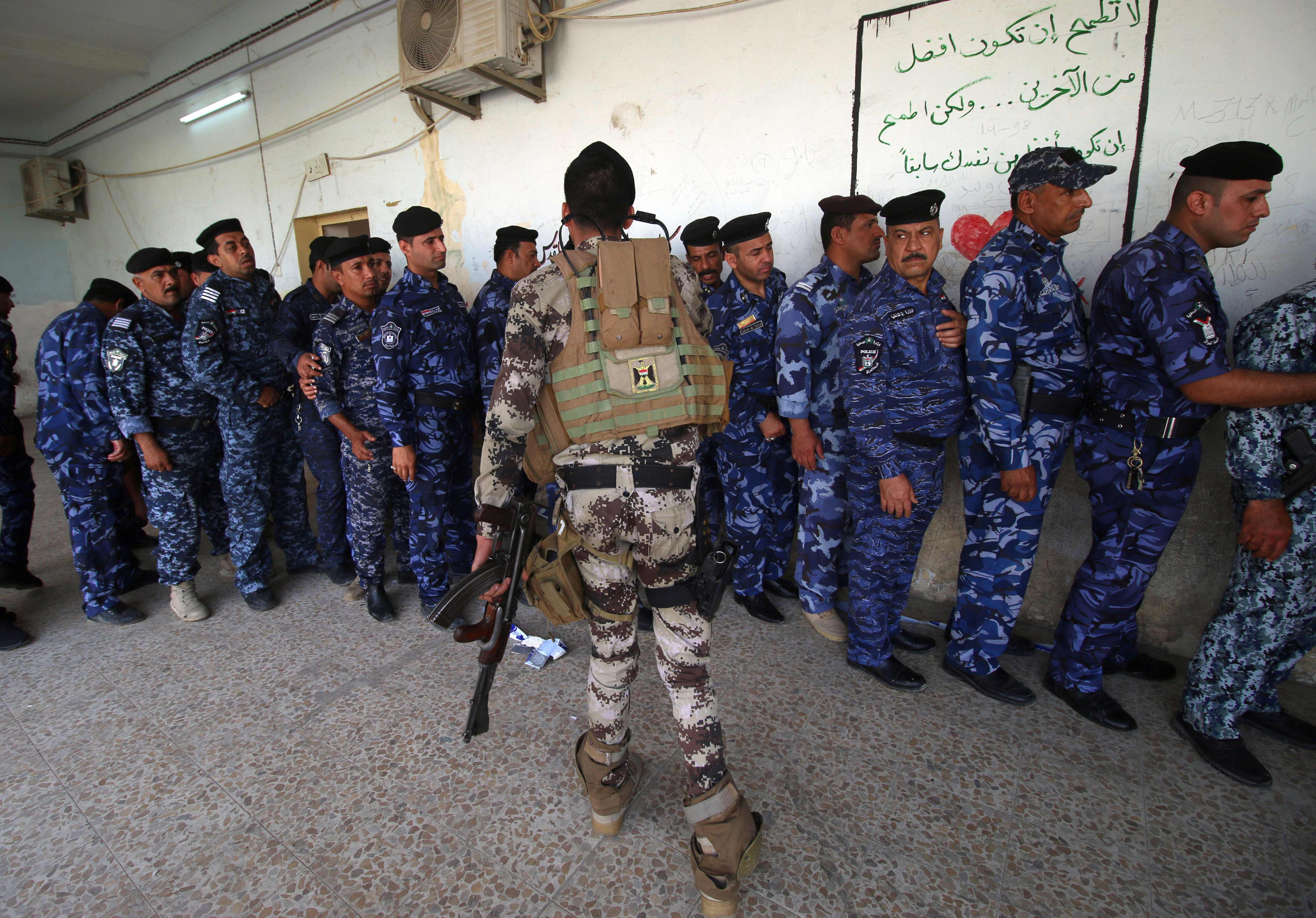 مشاركة عناصرالقوات المسلحة العراقية