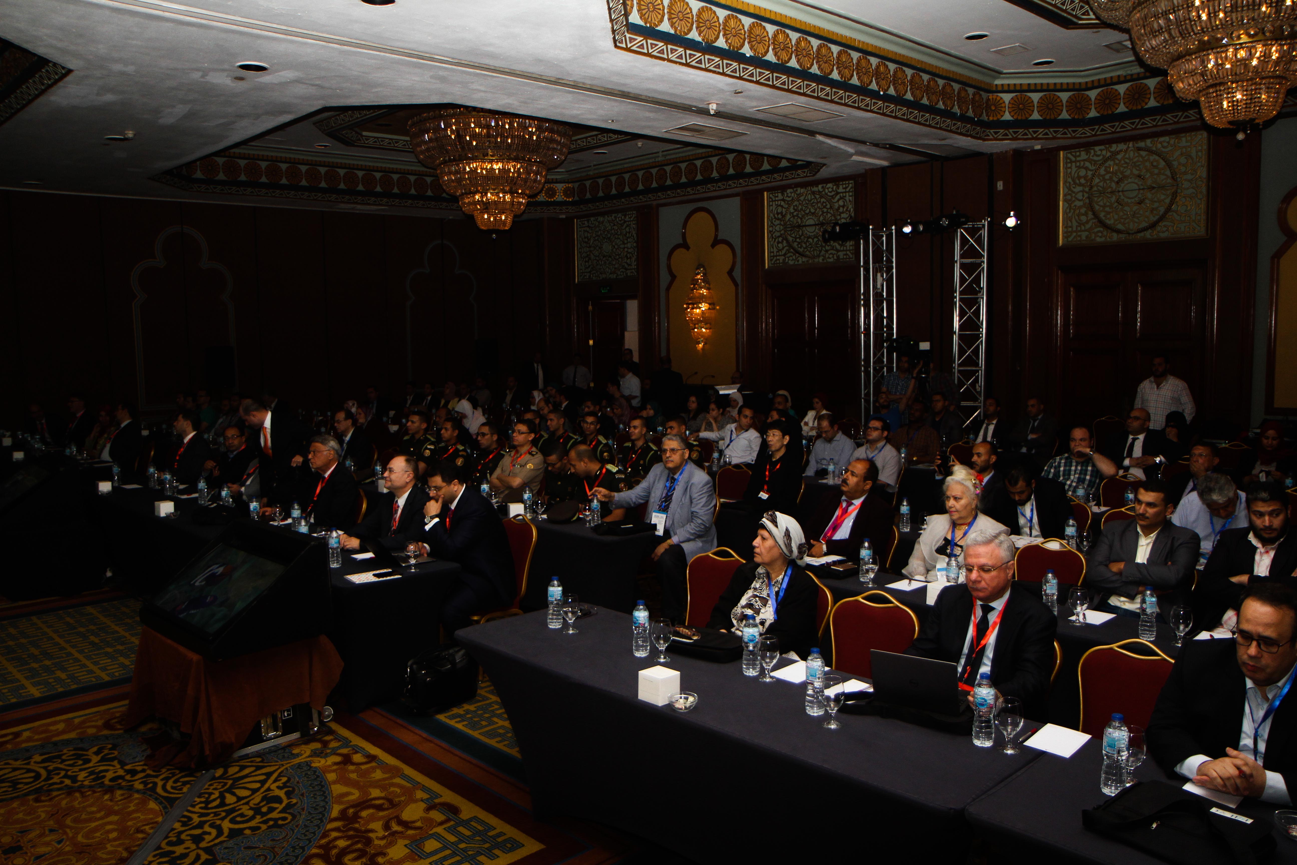 مؤتمر الجمعية المصرية لأورام الجهاز الهضمى والكبد والجهاز البولى (2)