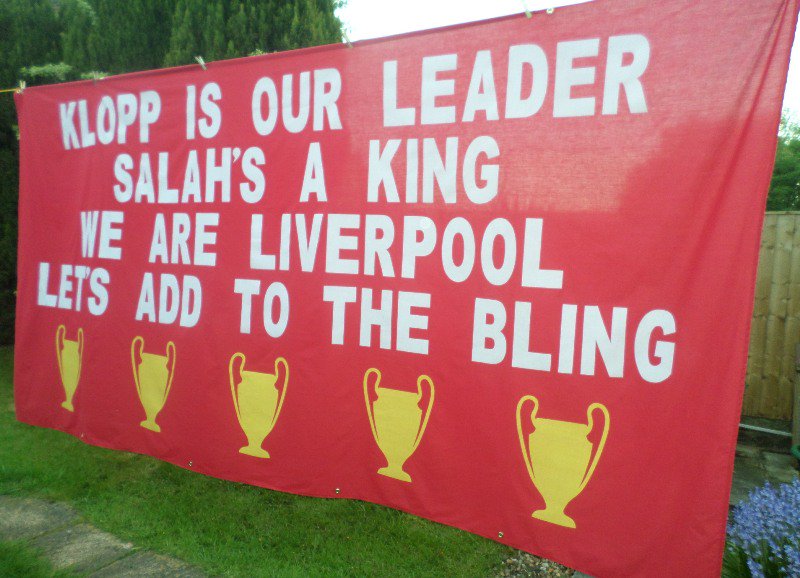 لافتة جماهير ليفربول