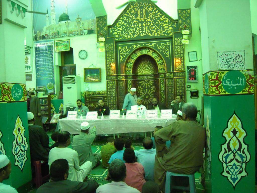 ندوة دينية  بأقدم مسجد بأسوان (3)