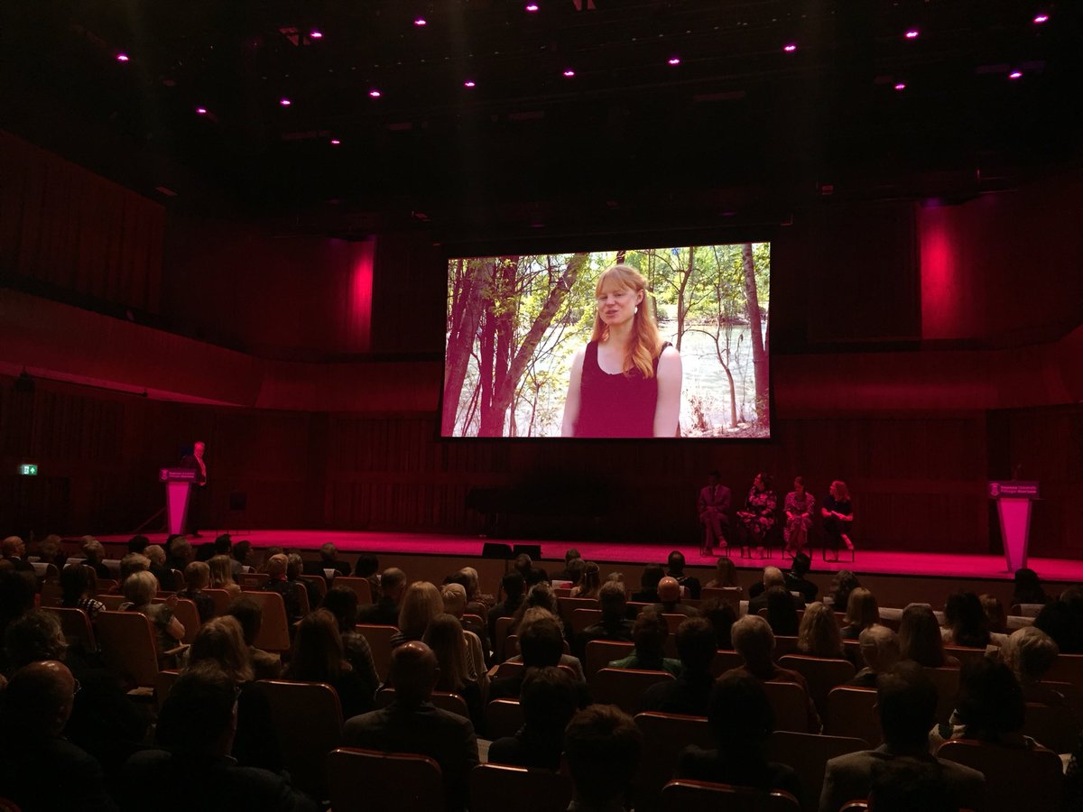 حفل إعلان الفائز بجائزة توماس ديلان فى جامعة سوانسى لعام 2018 (11)