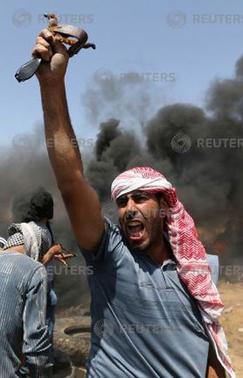 متظاهر فلسطينى