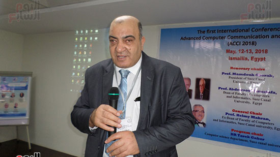  الدكتور حلمى مهران رئيس المؤتمر