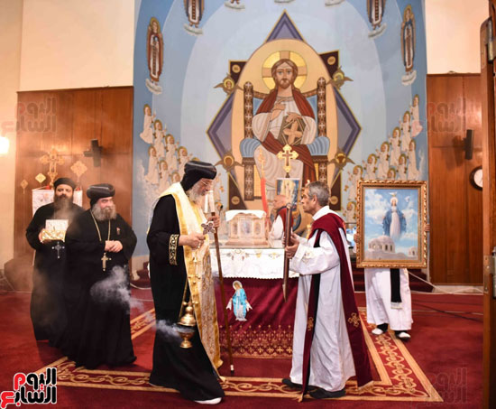 البابا تواضروس يختتم احتفالات الزيتون بمتحف الصور التذكارية لظهور العذراء (19)