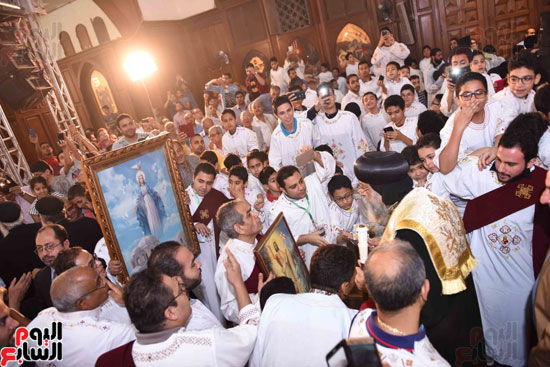 البابا تواضروس يختتم احتفالات الزيتون بمتحف الصور التذكارية لظهور العذراء (17)