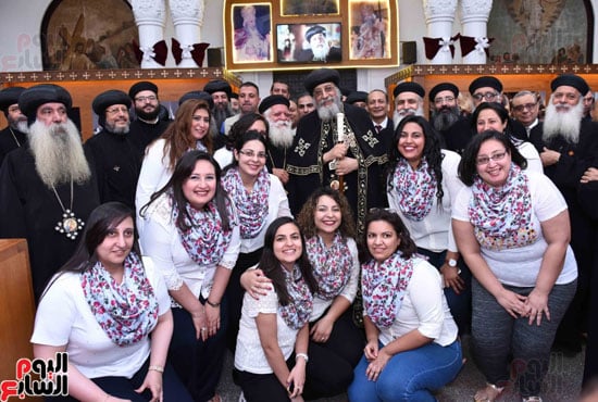 البابا تواضروس يختتم احتفالات الزيتون بمتحف الصور التذكارية لظهور العذراء (6)