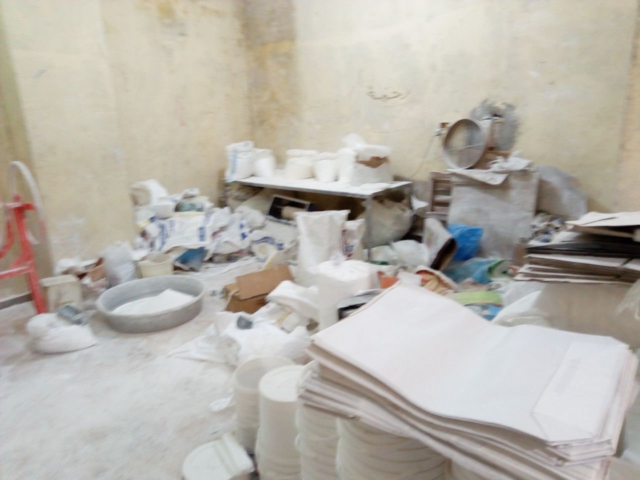 ضبط مصنع سوبيا بدون ترخيص  (2)