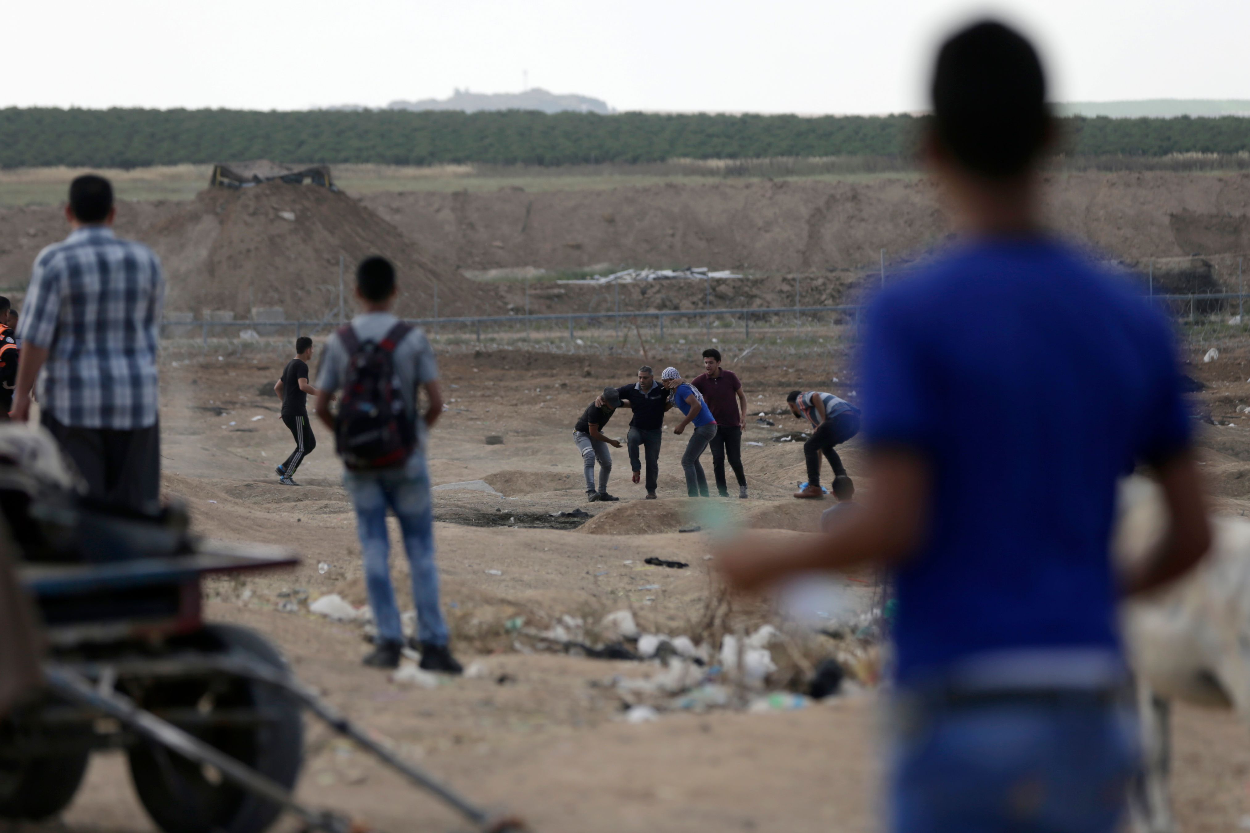 إصابة فى صفوف الفلسطينيين بقطاع غزة