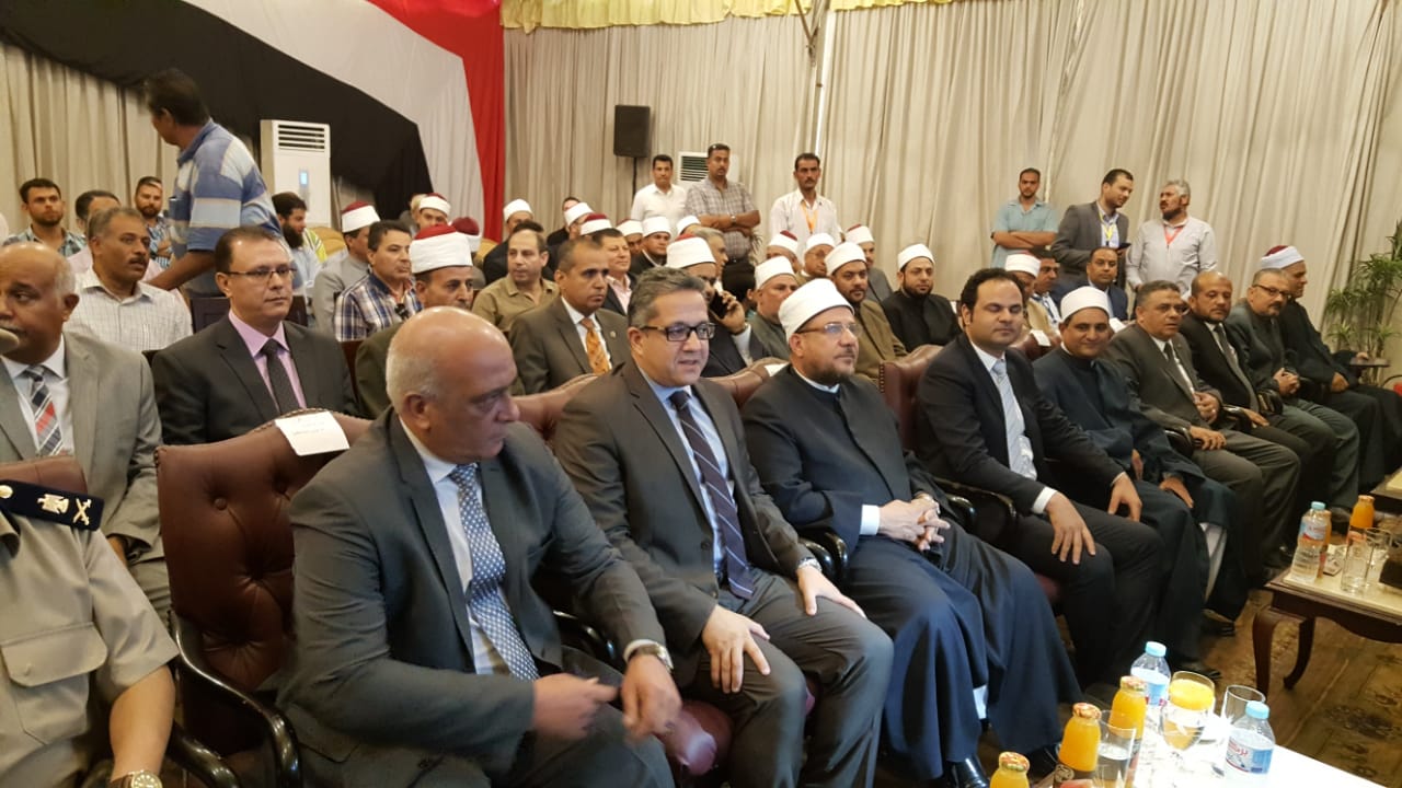 وزيرى الاوقاف والآثار يصلون مدينة رشيد لافتتاح مسجد زغلول الأثرى  (4)