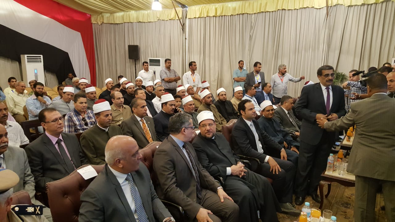 وزيرى الاوقاف والآثار يصلون مدينة رشيد لافتتاح مسجد زغلول الأثرى  (6)
