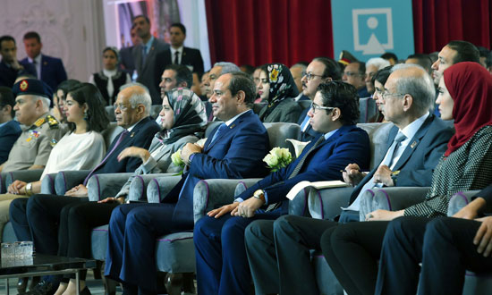 مؤتمر الشباب بمشاركة الرئيس السيسى (8)