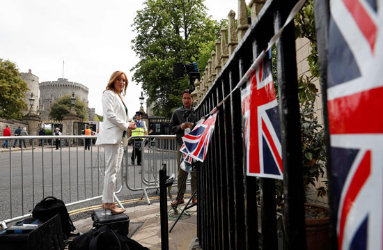 تزيين شوارع لندن بأعلام بريطانيا قبل حفل الزفاف الملكى