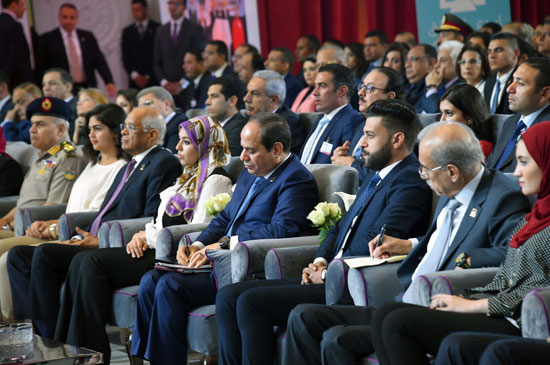 مؤتمر الشباب بمشاركة الرئيس السيسى (4)