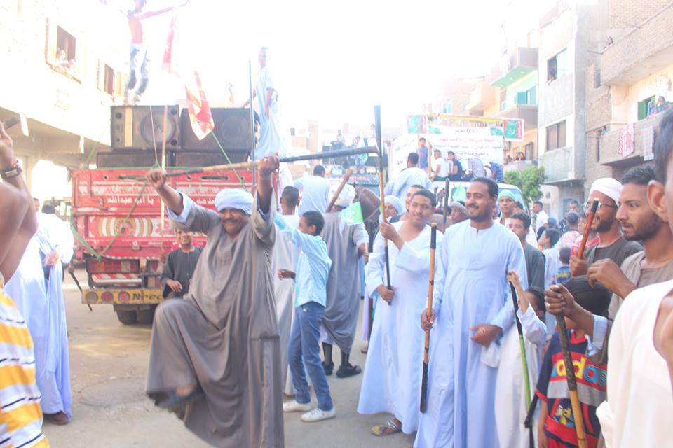 أهالي مدينة الاقصر وإسنا يخرجون في دورة رمضان بمواكب إحتفالية (1)