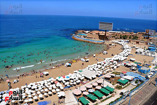 شواطئ "سان ستيفانو" القديس وستنالى وجليم" أجانب عشقوا الاسكندرية