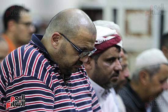 صور صلاة التراويح بمسجد مصطفى محمود (22)