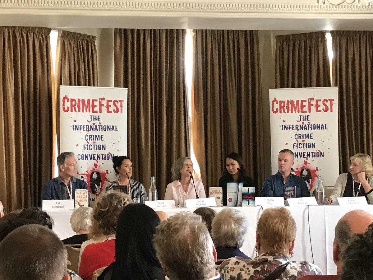 انطلاق فعاليات مهرجان روايات الجريمة العاشر فى إنجلترا (3)