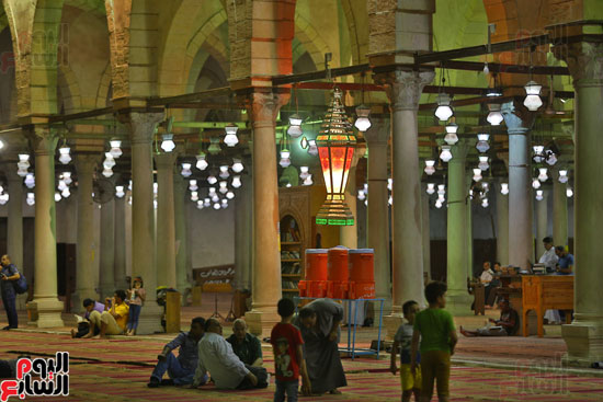 صلاة التراويح بمسجد عمرو بن العاص (42)