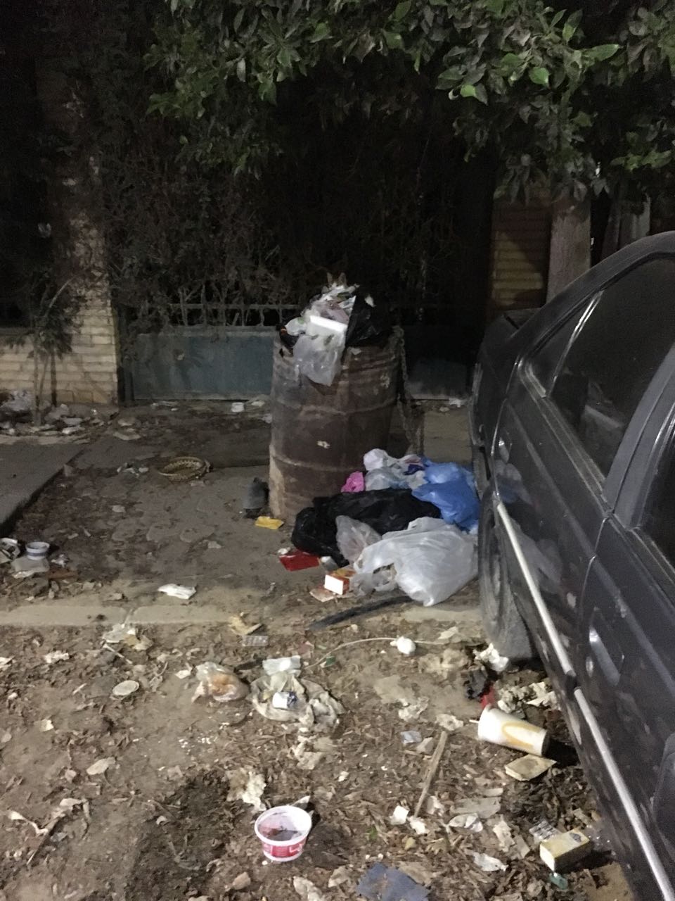 القمامة فى حدائق الأهرام