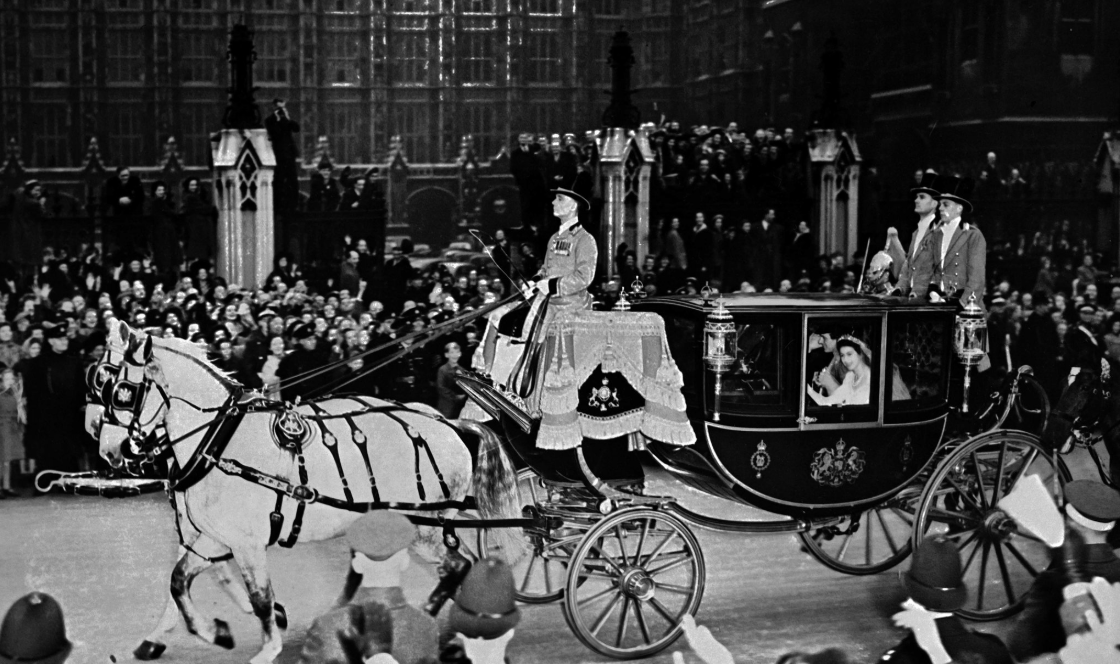 زفاف الملكة أليزابيث والأمير فيليب فى لندن عام  1947