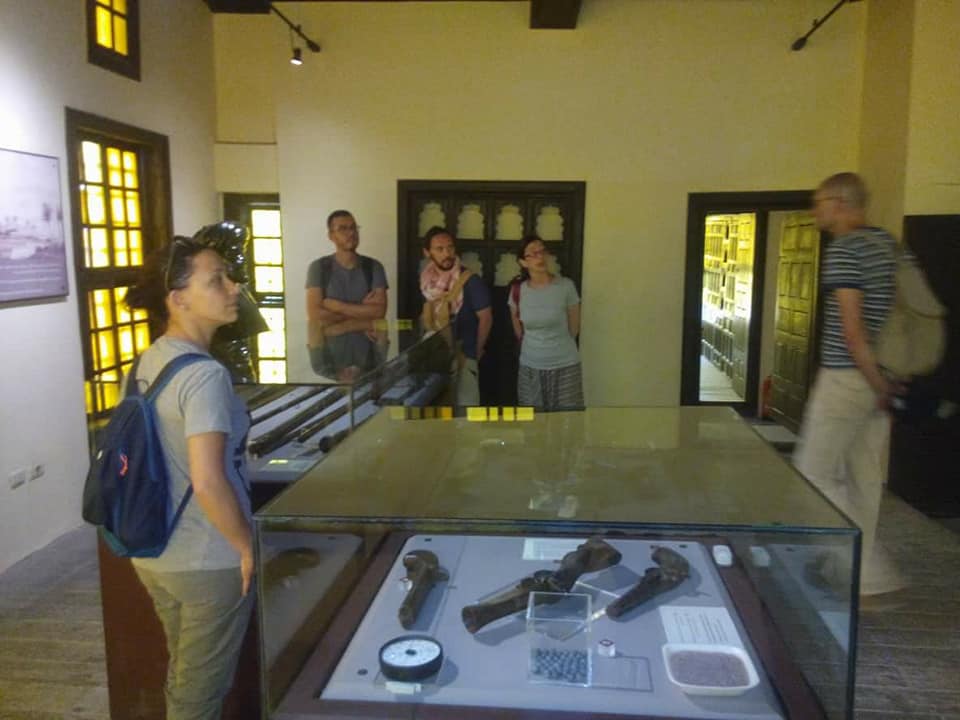 وفد من السياح الإيطاليين يزورون متحف رشيد (6)