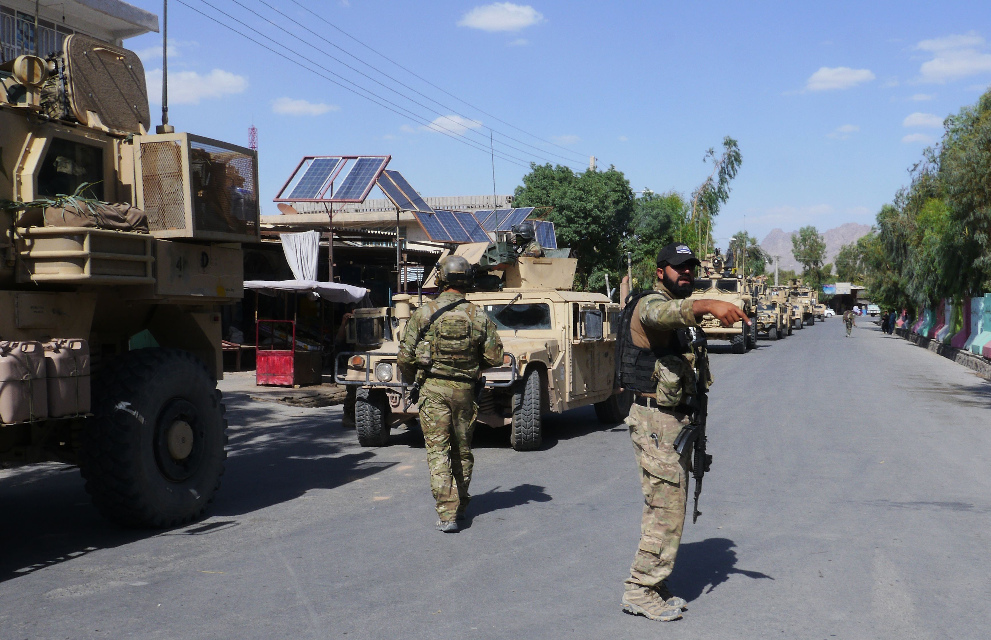 القوات الأفغانية تسيطر على إقليم فرح