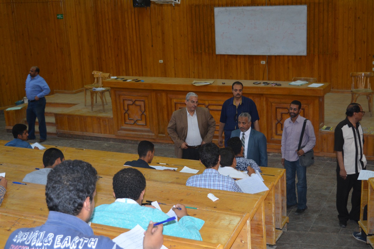 امتحانات فرع جامعة الازهر باسيوط