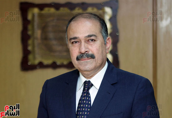 -الدكتور-أحمد-حجازى-رئيس-مجلس-إدارة-الشركة-القابضة-للأدوية-(3)