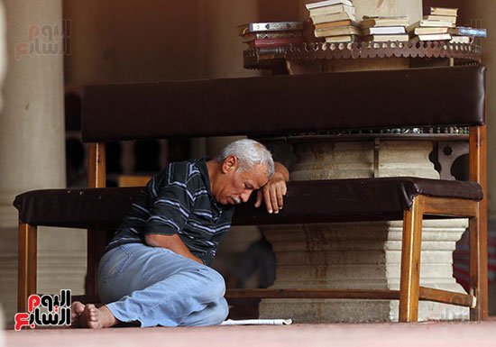صور الصلاه فى مسجد عمرو بن العاص (7)