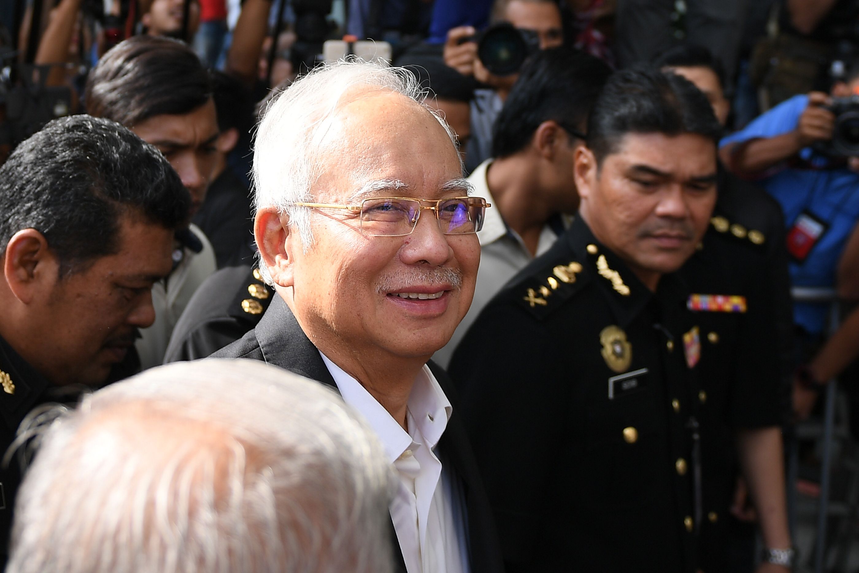وصول رئيس الوزراء الماليزى السابق للجنة مكافحة الفساد