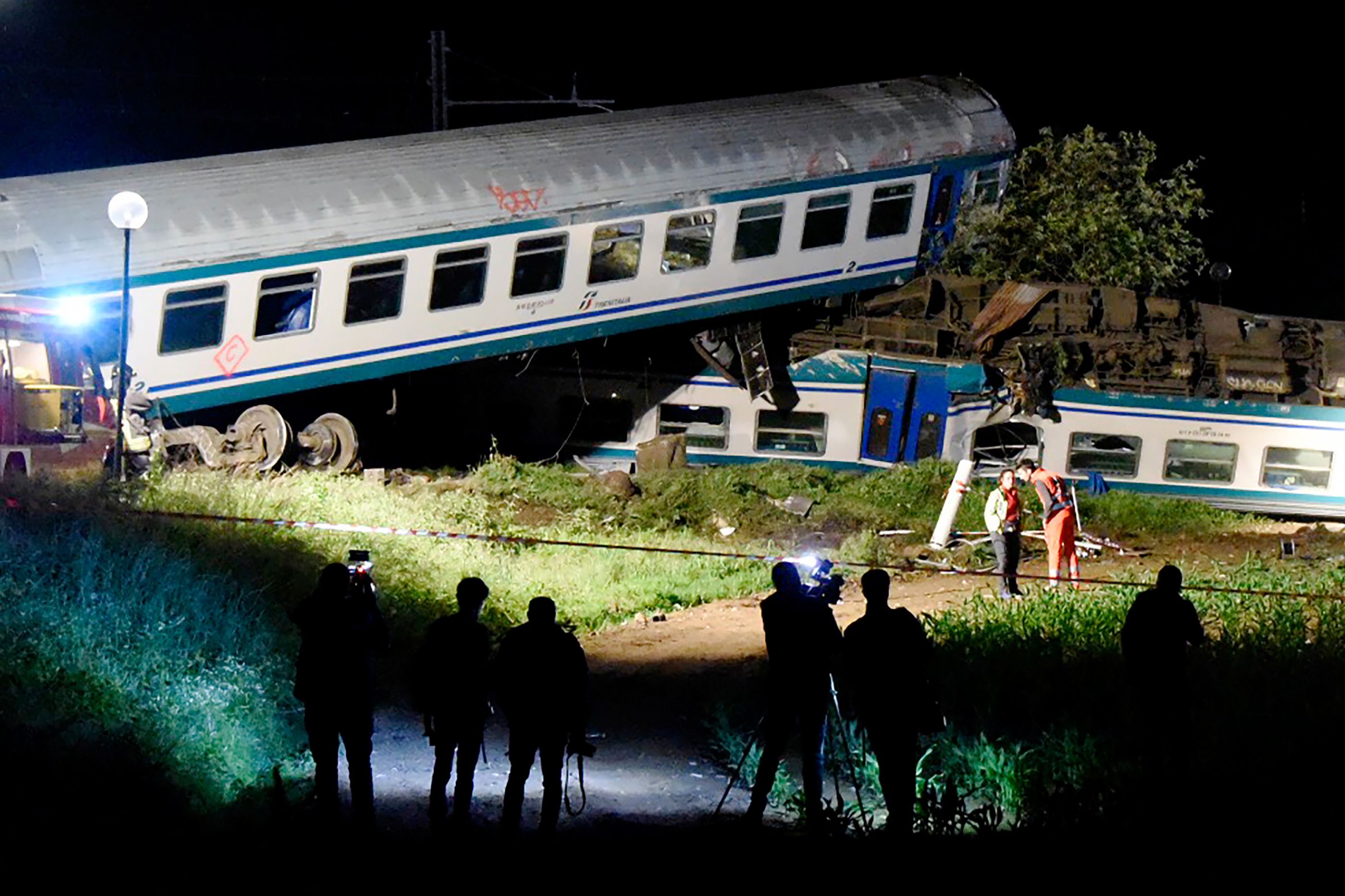  موقع حادث قطار إيطاليا 